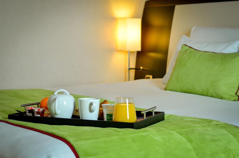 Mercure Angers Centre Gare Eksteriør billede